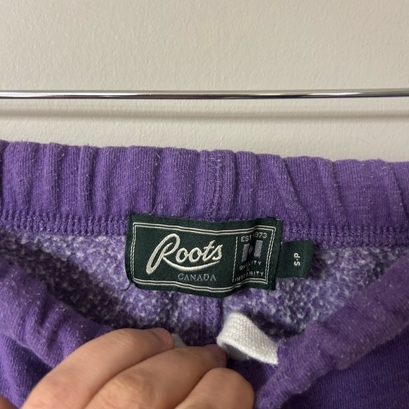 Roots Women’s Purple Sweatpants - Picture 5 of 5